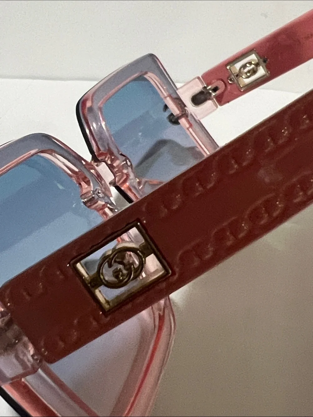 Brand new Gucci Blue and Pink Gradient Square Sunglasses with Gold GG, DUST BAG